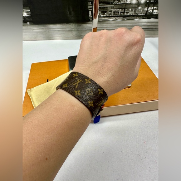 Louis Vuitton Monogram Bracelet - Picture 13 of 16